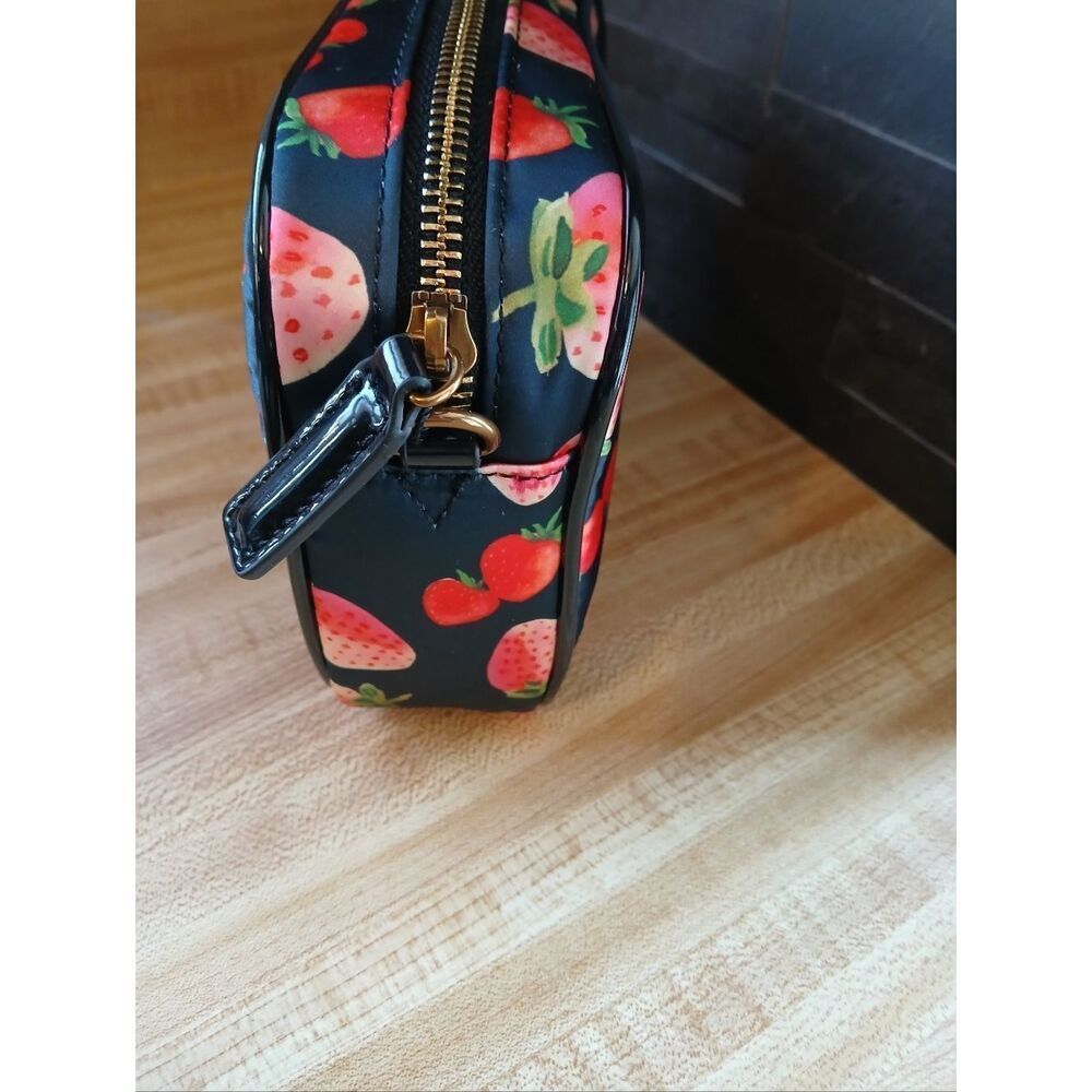 Kurt Geiger- 🦅 NWOT! Navy Crossbody Bag with Pink & Red Strawberry Print - Picture 7 of 8